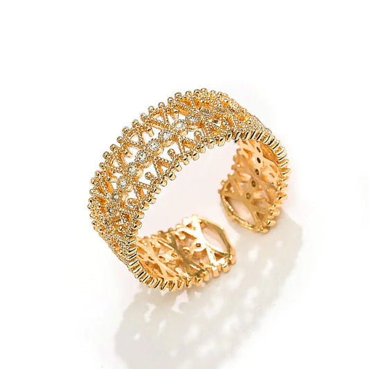 Trendy Lace Hollow Open Ring for Fashion Enthusiasts