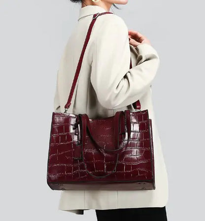 Crocodile Pattern Shoulder Crossbody Bag in PU Leather
